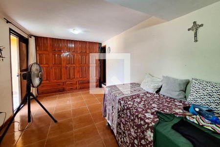 Casa à venda com 290m², 5 quartos e 3 vagas Casa à venda com 290m², 5 quartos e 3 vagasSuíte 3