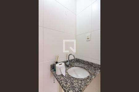 Apartamento à venda com 80m², 2 quartos e 1 vaga Apartamento à venda com 80m², 2 quartos e 1 vagaBanheiro