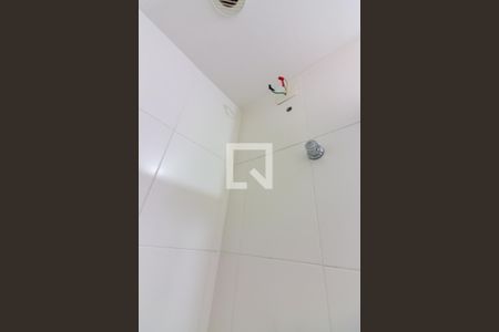 Apartamento à venda com 80m², 2 quartos e 1 vaga Apartamento à venda com 80m², 2 quartos e 1 vagaBanheiro