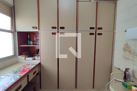 Apartamento à venda com 102m², 3 quartos e 1 vagaÁrea de Serviço