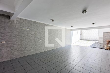 Casa à venda com 254m², 3 quartos e 5 vagas Casa à venda com 254m², 3 quartos e 5 vagasGaragem