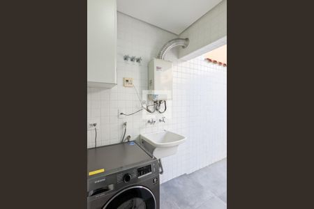 Casa à venda com 254m², 3 quartos e 5 vagas Casa à venda com 254m², 3 quartos e 5 vagasÁrea de serviço