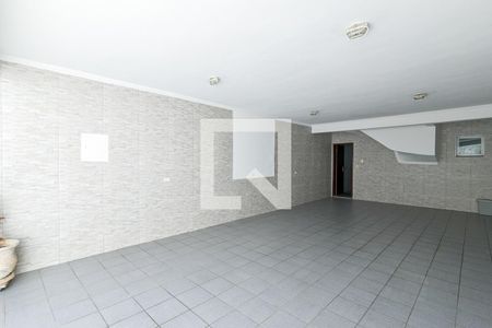 Casa à venda com 254m², 3 quartos e 5 vagas Casa à venda com 254m², 3 quartos e 5 vagasGaragem