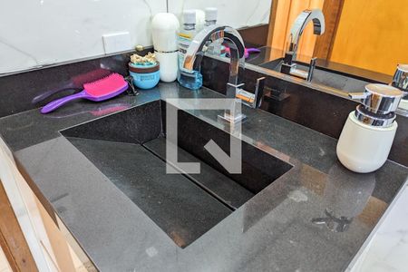 Casa à venda com 254m², 3 quartos e 5 vagas Casa à venda com 254m², 3 quartos e 5 vagasBanheiro da suíte 3