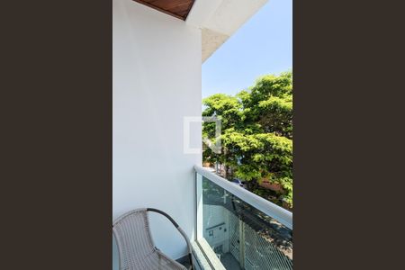 Casa à venda com 254m², 3 quartos e 5 vagas Casa à venda com 254m², 3 quartos e 5 vagasVaranda da suíte 1