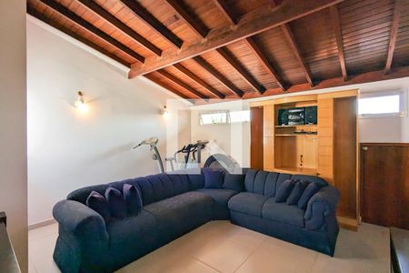 Casa à venda com 254m², 3 quartos e 5 vagas Casa à venda com 254m², 3 quartos e 5 vagasSótão