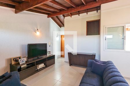 Casa à venda com 254m², 3 quartos e 5 vagas Casa à venda com 254m², 3 quartos e 5 vagasSótão