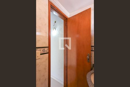 Casa à venda com 254m², 3 quartos e 5 vagas Casa à venda com 254m², 3 quartos e 5 vagasLavabo do sótão