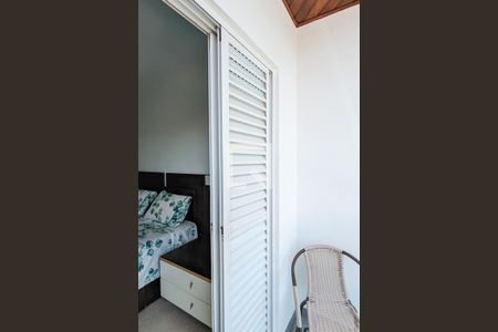 Casa à venda com 254m², 3 quartos e 5 vagas Casa à venda com 254m², 3 quartos e 5 vagasVaranda da suíte 1