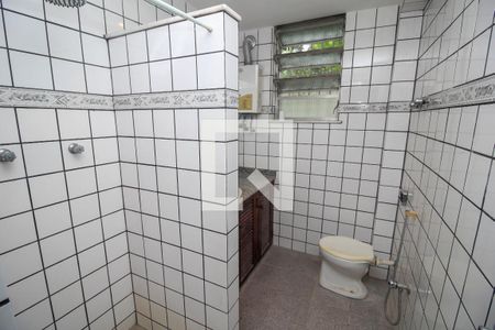 Apartamento à venda com 80m², 2 quartos e sem vaga Apartamento à venda com 80m², 2 quartos e sem vagaBanheiro Social