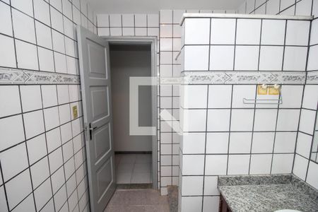Apartamento à venda com 80m², 2 quartos e sem vaga Apartamento à venda com 80m², 2 quartos e sem vagaBanheiro Social