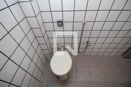 Apartamento à venda com 80m², 2 quartos e sem vaga Apartamento à venda com 80m², 2 quartos e sem vagaBanheiro Social