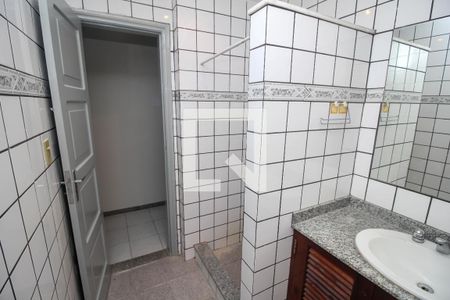 Apartamento à venda com 80m², 2 quartos e sem vaga Apartamento à venda com 80m², 2 quartos e sem vagaBanheiro Social
