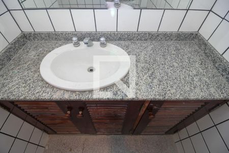 Apartamento à venda com 80m², 2 quartos e sem vaga Apartamento à venda com 80m², 2 quartos e sem vagaBanheiro Social