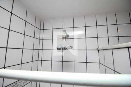 Apartamento à venda com 80m², 2 quartos e sem vaga Apartamento à venda com 80m², 2 quartos e sem vagaChuveiro