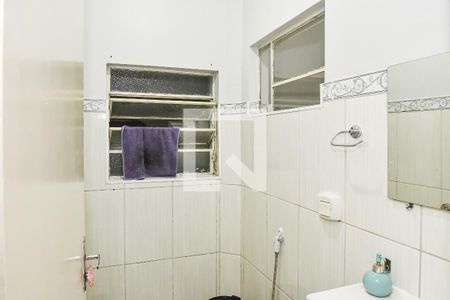 Casa à venda com 400m², 7 quartos e 8 vagasBanheiro de serviço