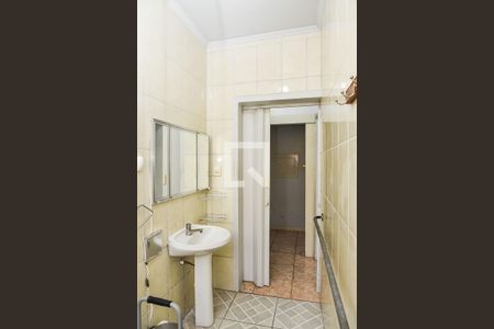 Casa à venda com 400m², 7 quartos e 8 vagasBanheiro da Suíte 1