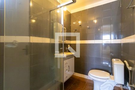 Banheiro da suíte de apartamento para alugar com 3 quartos, 72m² em Vila Itapura, Campinas