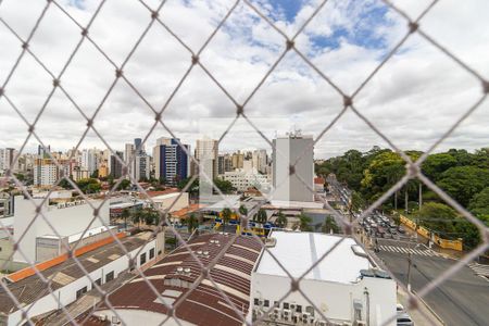 Vista da suíte de apartamento para alugar com 3 quartos, 72m² em Vila Itapura, Campinas