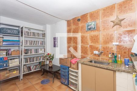 Casa à venda com 257m², 4 quartos e 3 vagas Casa à venda com 257m², 4 quartos e 3 vagasÁrea comum - Salão de beleza