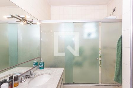 Casa à venda com 257m², 4 quartos e 3 vagas Casa à venda com 257m², 4 quartos e 3 vagasBanheiro