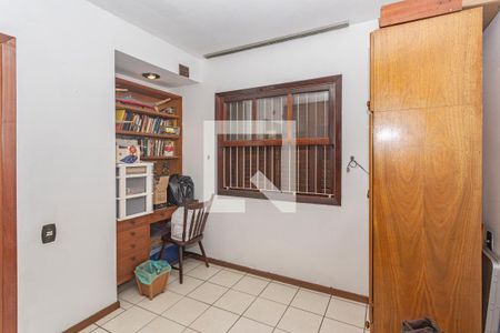 Casa à venda com 257m², 4 quartos e 3 vagas Casa à venda com 257m², 4 quartos e 3 vagasQuarto 1