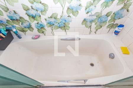 Casa à venda com 257m², 4 quartos e 3 vagas Casa à venda com 257m², 4 quartos e 3 vagasBanheiro