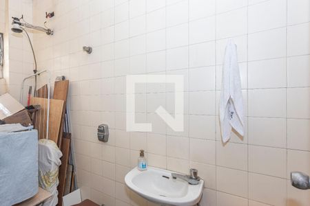 Casa à venda com 257m², 4 quartos e 3 vagas Casa à venda com 257m², 4 quartos e 3 vagasBanheiro de serviço