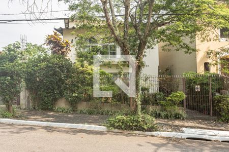 Casa à venda com 257m², 4 quartos e 3 vagas Casa à venda com 257m², 4 quartos e 3 vagasFachada do fundo