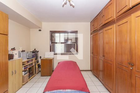 Casa à venda com 257m², 4 quartos e 3 vagas Casa à venda com 257m², 4 quartos e 3 vagasSuíte 2