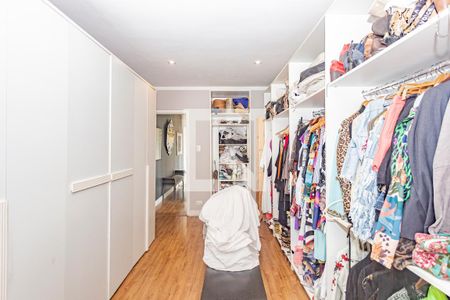 Casa à venda com 95m², 3 quartos e 1 vaga Casa à venda com 95m², 3 quartos e 1 vagaCloset da suíte