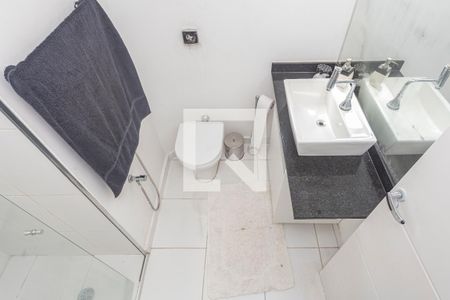 Casa à venda com 95m², 3 quartos e 1 vaga Casa à venda com 95m², 3 quartos e 1 vagaBanheiro