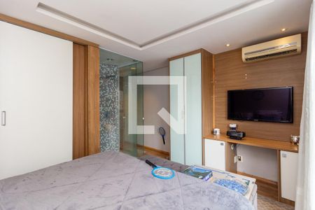 Casa à venda com 320m², 5 quartos e 2 vagas Casa à venda com 320m², 5 quartos e 2 vagasSuíte 3