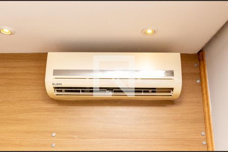 Casa à venda com 320m², 5 quartos e 2 vagas Casa à venda com 320m², 5 quartos e 2 vagasDetalhe - Suíte 3