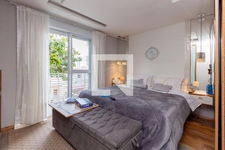 Casa à venda com 320m², 5 quartos e 2 vagas Casa à venda com 320m², 5 quartos e 2 vagasSuíte 3