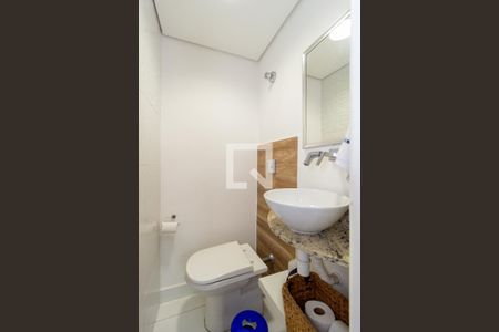 Casa à venda com 320m², 5 quartos e 2 vagas Casa à venda com 320m², 5 quartos e 2 vagasLavabo - Espaço Gourmet