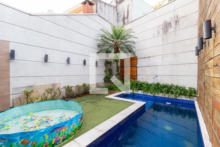 Casa à venda com 320m², 5 quartos e 2 vagas Casa à venda com 320m², 5 quartos e 2 vagasPiscina - Espaço Gourmet