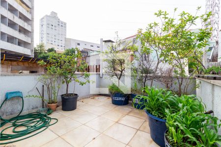 Casa à venda com 320m², 5 quartos e 2 vagas Casa à venda com 320m², 5 quartos e 2 vagasSuíte 4 - Varanda 1