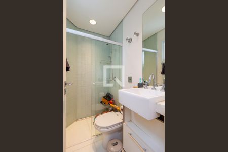 Casa à venda com 320m², 5 quartos e 2 vagas Casa à venda com 320m², 5 quartos e 2 vagasBanheiro - Suíte 2