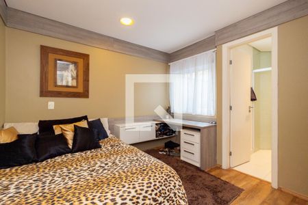 Casa à venda com 320m², 5 quartos e 2 vagas Casa à venda com 320m², 5 quartos e 2 vagasSuíte 2