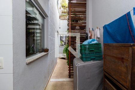 Casa à venda com 320m², 5 quartos e 2 vagas Casa à venda com 320m², 5 quartos e 2 vagasÁrea de Serviço