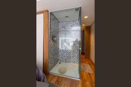 Casa à venda com 320m², 5 quartos e 2 vagas Casa à venda com 320m², 5 quartos e 2 vagasBanheiro - Suíte 3