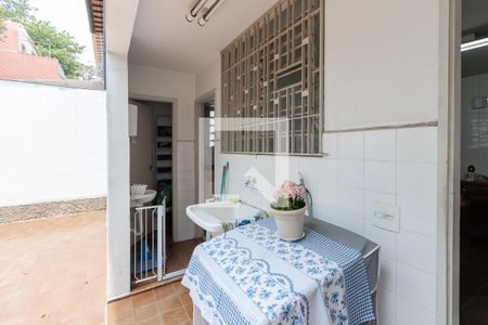Casa à venda com 170m², 3 quartos e 2 vagas Casa à venda com 170m², 3 quartos e 2 vagasLavanderia