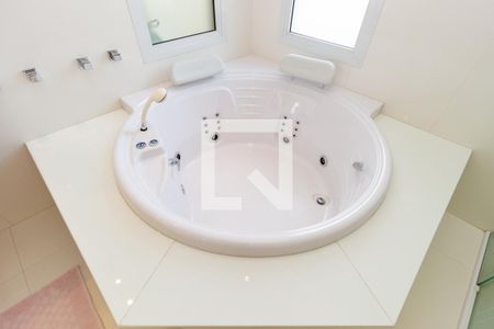 Casa à venda com 550m², 5 quartos e 6 vagasDetalhe - Banheiro