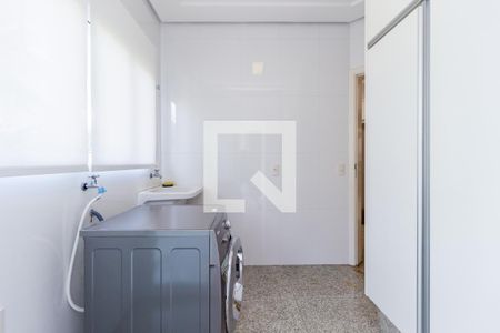 Casa à venda com 550m², 5 quartos e 6 vagasÁrea de Serviço