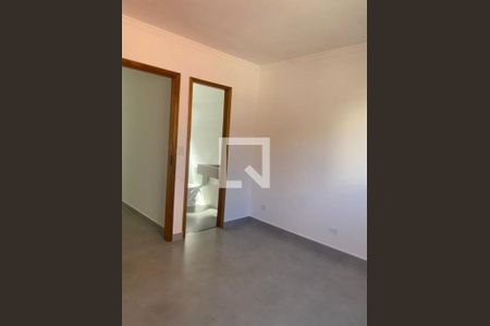 Casa à venda com 105m², 3 quartos e 2 vagas