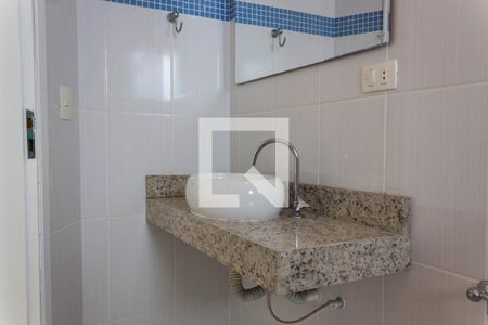 Casa à venda com 309m², 5 quartos e 4 vagas Casa à venda com 309m², 5 quartos e 4 vagasBanheiro da Suíte 3