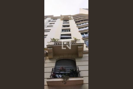 Apartamento à venda com 230m², 3 quartos e 1 vaga Apartamento à venda com 230m², 3 quartos e 1 vagaFachada