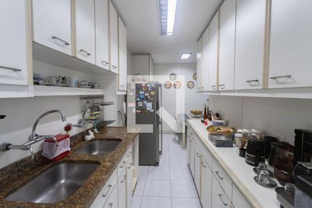 Apartamento à venda com 230m², 3 quartos e 1 vagaCozinha