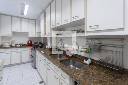 Apartamento à venda com 230m², 3 quartos e 1 vagaCozinha